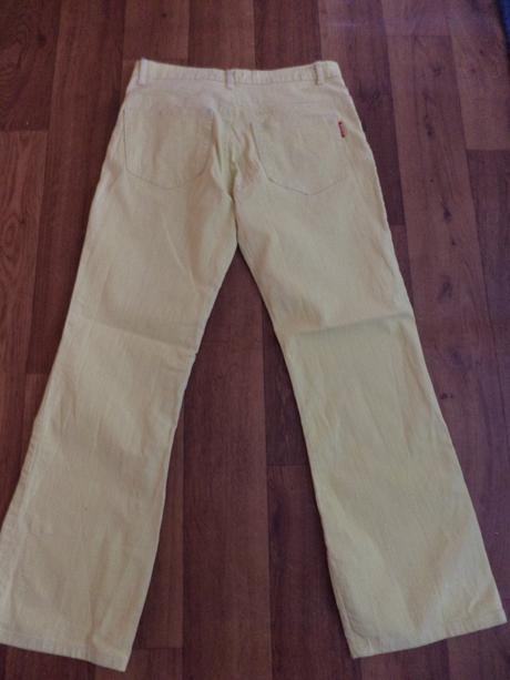 Damske žlte rifle 42 , 42