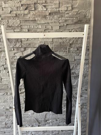 Zara v.l sedi skor na m, zara,l