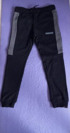 Predám unisex tepláky veľ. 140 cm, 140