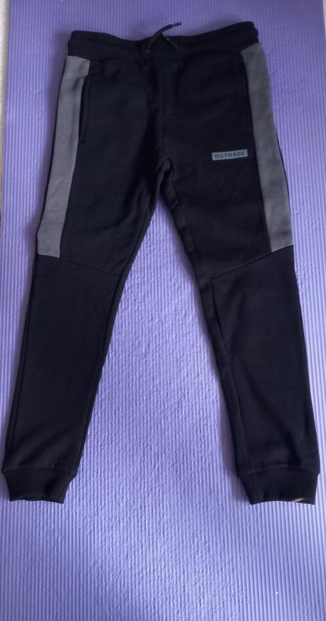 Predám unisex tepláky veľ. 140 cm, 140