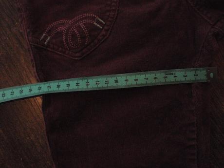 Menčestrové nohavice, 128