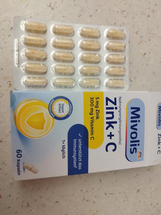 Mivolis Kapsuly Zinok + vitamín C Depot, 60 ks