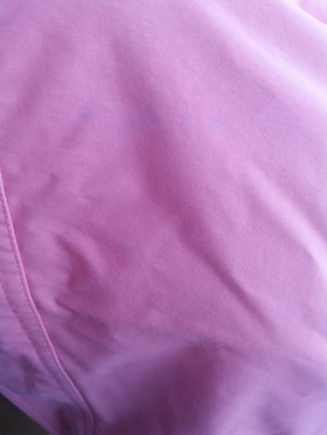 Ružová vetrovka, 152