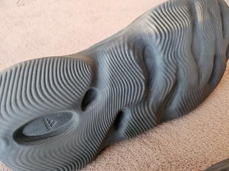 Yeezy foam carbon, 44