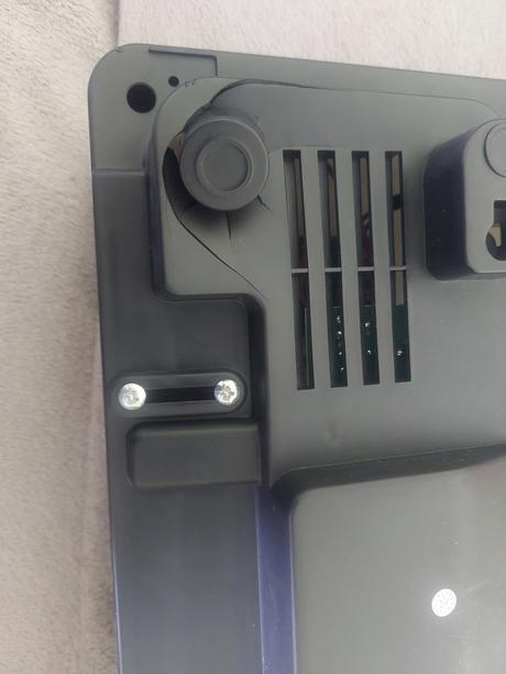 Nastenna klimatizacia alebo ohrievac 2 v 1,