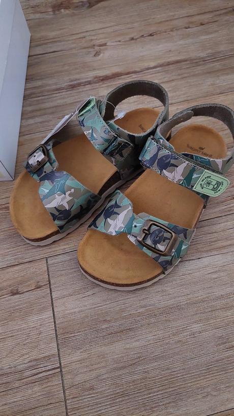 Prazúvky sandále, 29