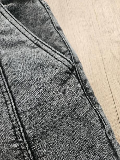 Čierne džínsy, reserved,152