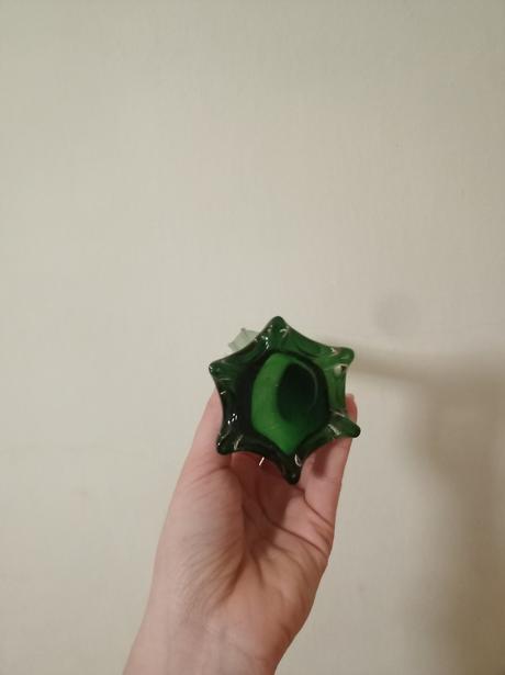 Sklené farebné vázy, 