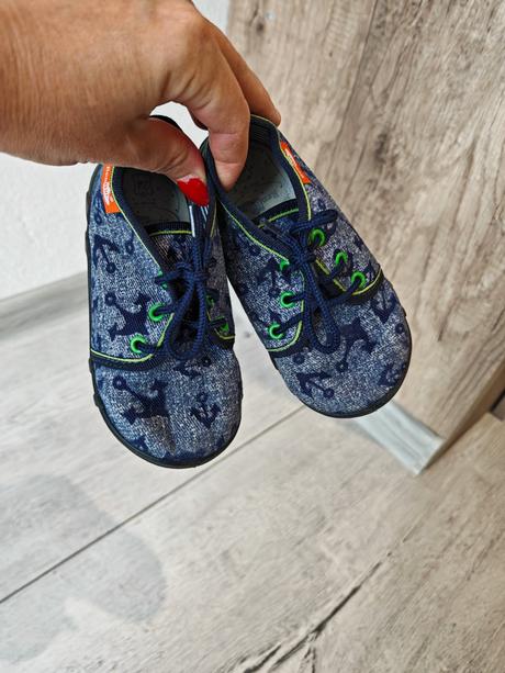 Chlapčenské papučky, ren but,24