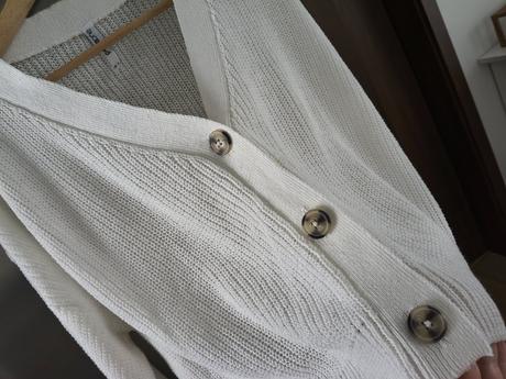 Page one kvalitný voľný biely sveter l-xl, xl