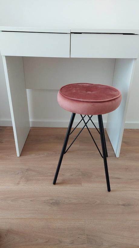 Kozmeticky stolik, ikea, pre dievcata, 