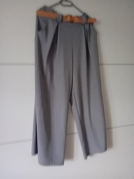 Sivé široké nohavice, 