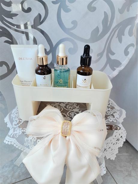 Organizér na kozmetiku,