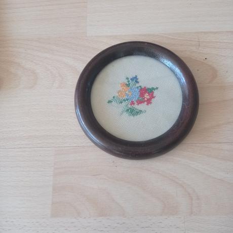 Vysivane obrazy kroje,