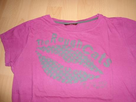 Ruzove tricko, review,s