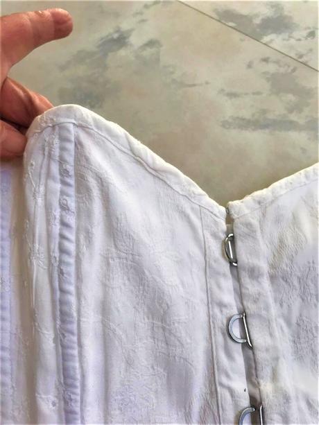 Madeirový top, new look,36