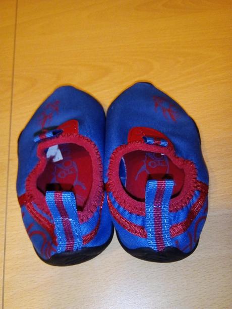 Topanky do vody hot tuna., 20