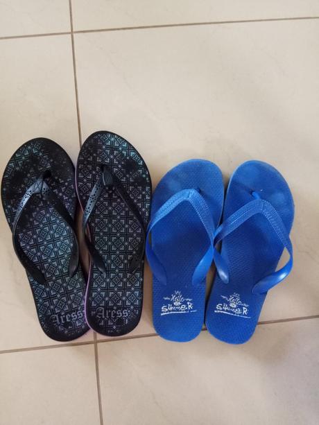 Žabky na donosenie- aj červené, 