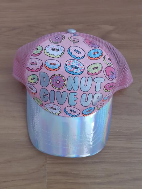 Dievčenská štýlová šiltovka,