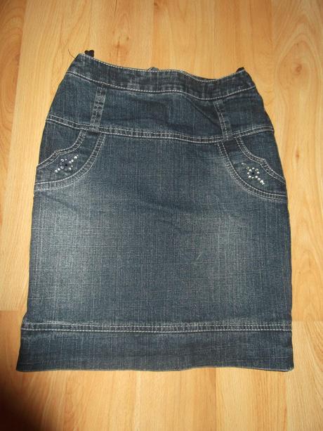 Riflová suknička, 134