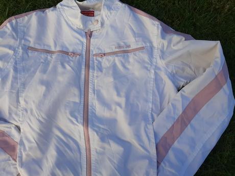 Zľava. biela bunda madoc jns dum velk. m., m