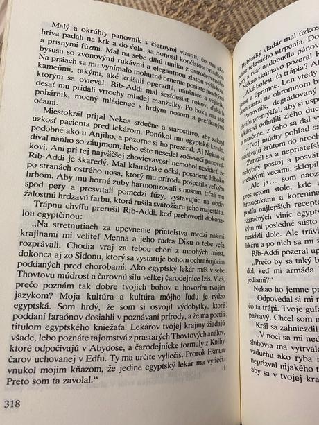 Slnko faraóna achnatona bruno tacconi,