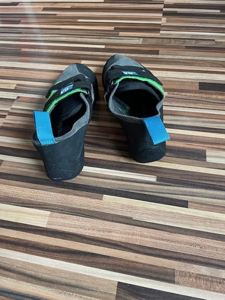 Horolezecke topanky, 37