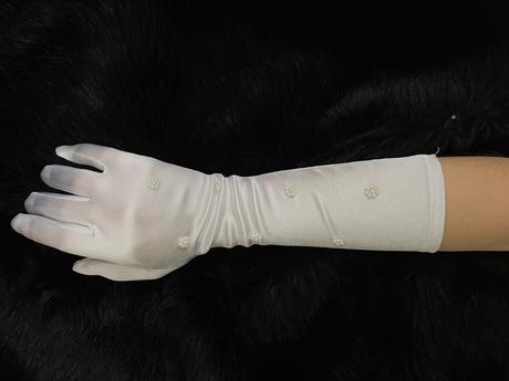 Spoločenské rukavičky, l