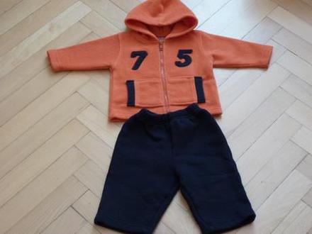 Tepláčiky a mikinka, 74