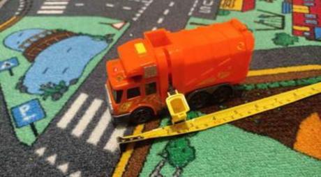 Mini policajná stanica + 2 autíčka, 