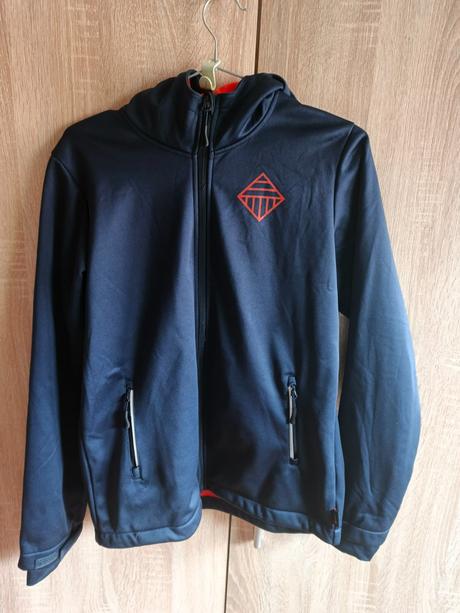 Softshellová bunda, 158