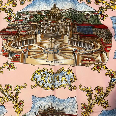 Šatka s motívmi ríma, l