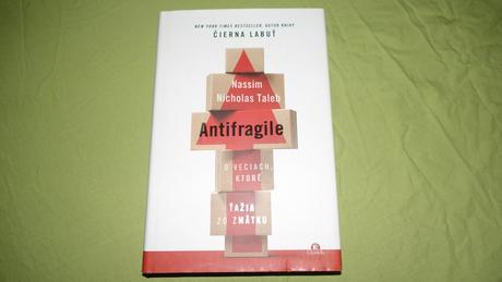 Kniha antifragile,