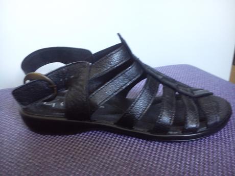 Kožené sandálky zn. gift, 36 / 37 / 39