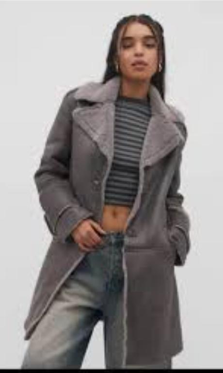 Krásny kabatik,zn.stradivarius, stradivarius,s