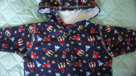 Mikina s raketami, okay,68