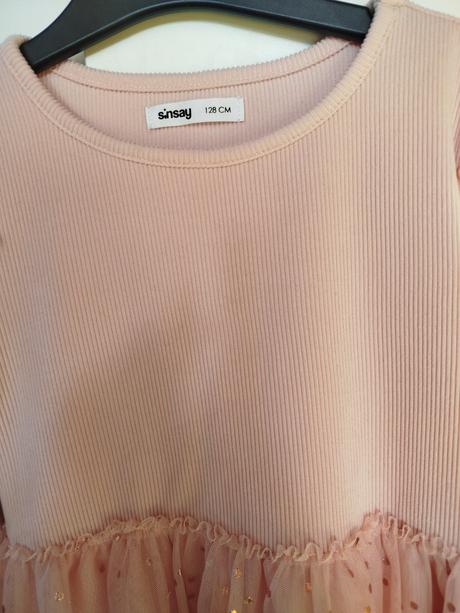 Predám raz pouzité šaty, č. 128, sinsay,128