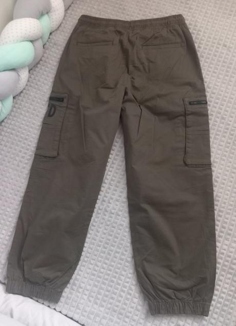 Balík vecí 146/152, 140–152