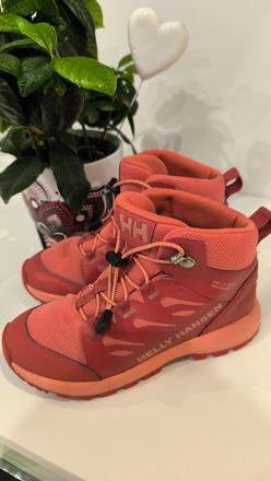 Helly hansen 32, 32