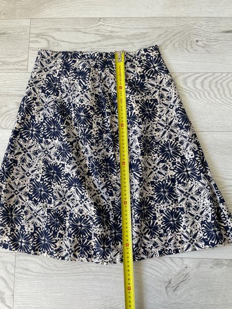 Vzorovaná sukňa, 34