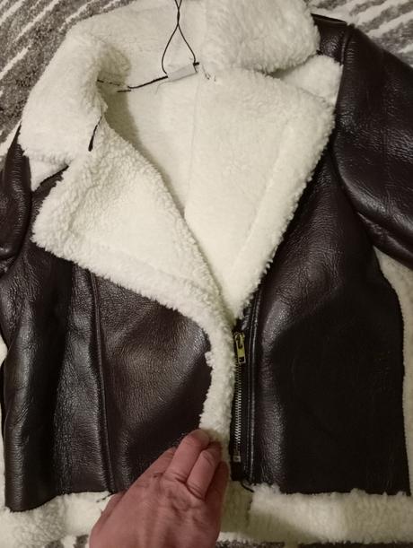 Kožuštek 140, gate,146