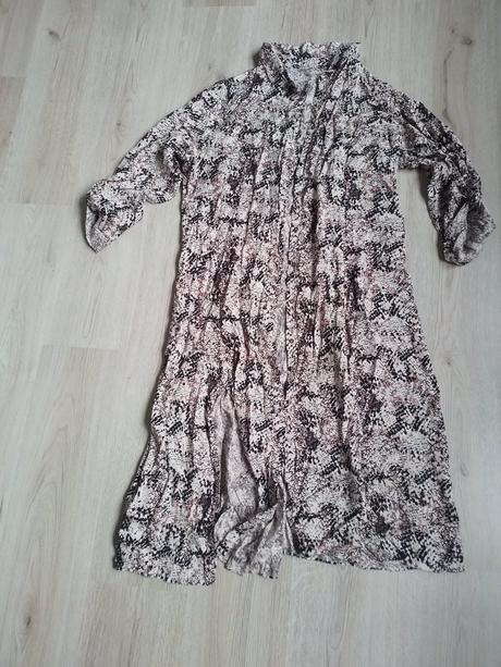 Košeľové šaty, 48