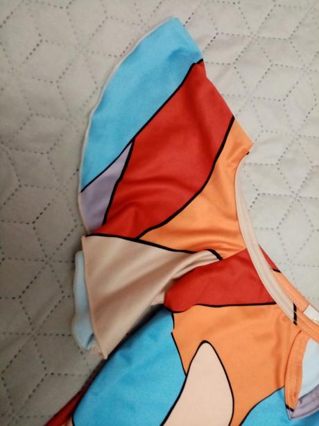 Sexi saty s carmen vystrihom, m