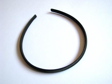 Saténová čierna čelenka, 