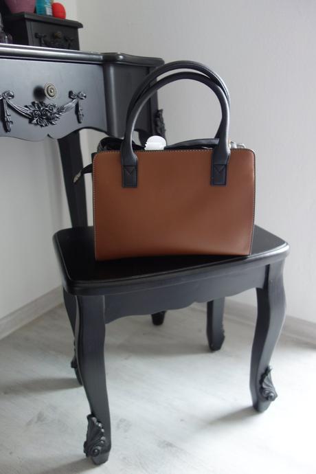 Hneda prakticka kabelka, f&f