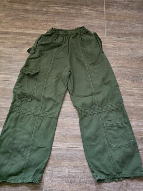 Nohavice č.134, zara,134