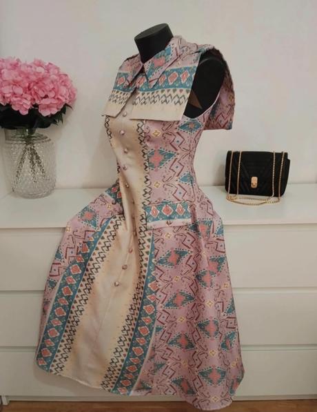 Luxusné dizajnové áčkové šaty amelia couture, m