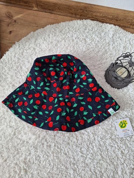 Obojstranný klobúk s visačkou, 