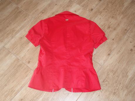 Červené sako, new yorker,40