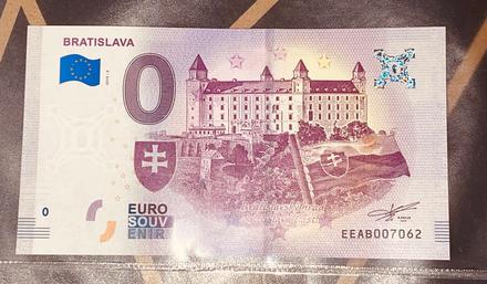 0/zero/euro bankovka bratislavský hrad,